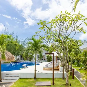 Jepun Sari , Uluwatu Indonésie