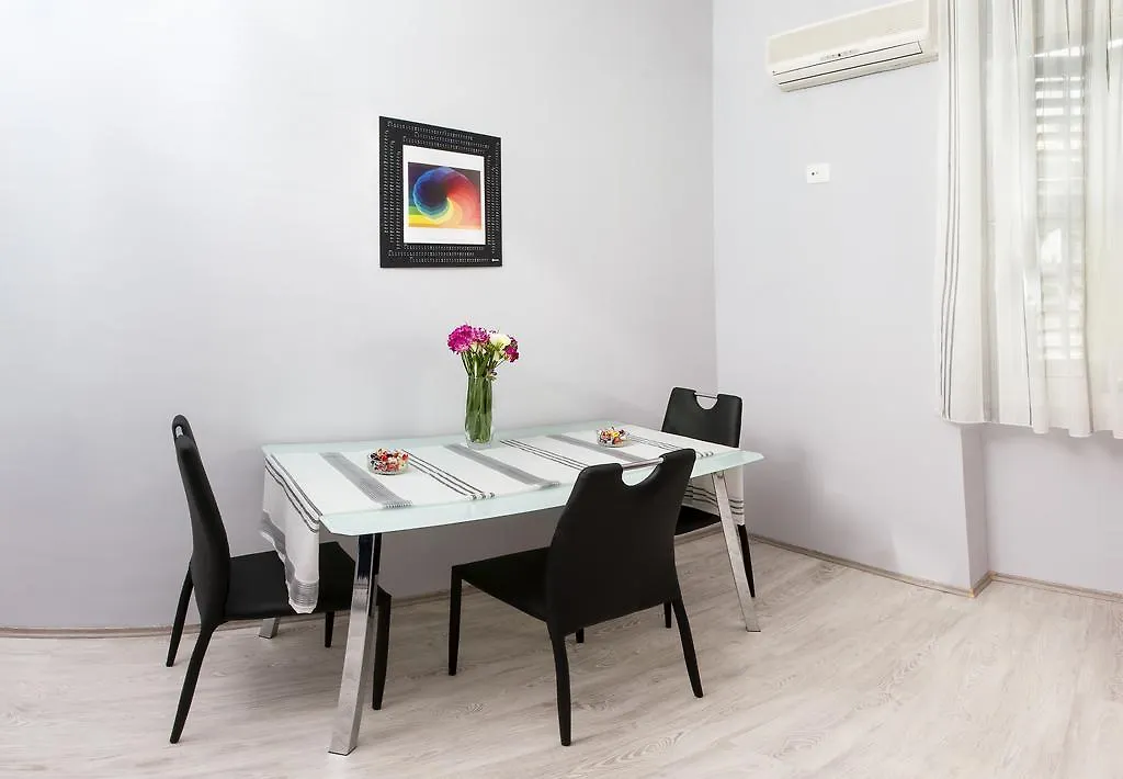 Pavelin Apartments Split