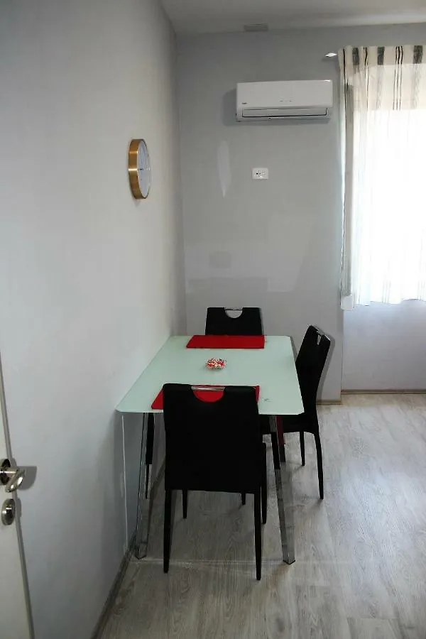 Pavelin apartments Split 0*,