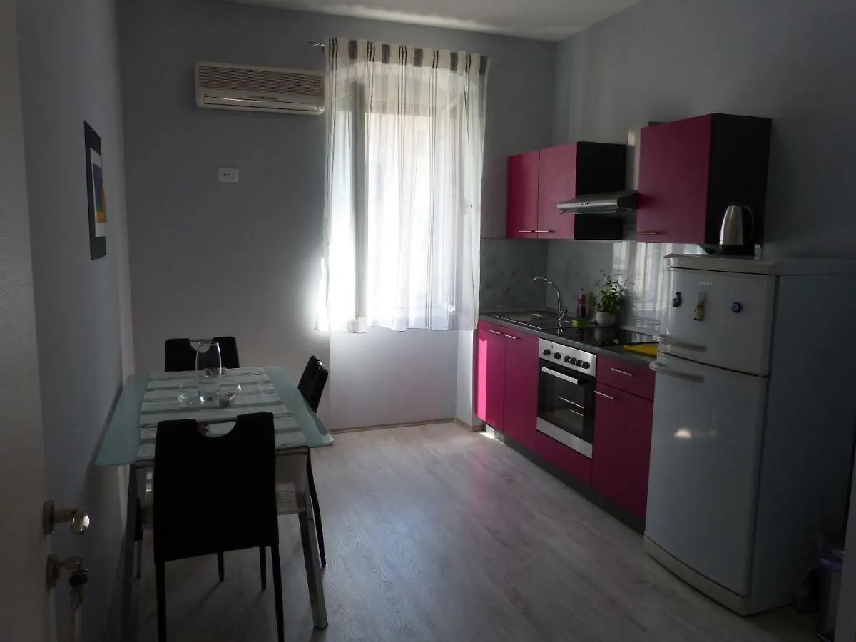 Pavelin apartments Split