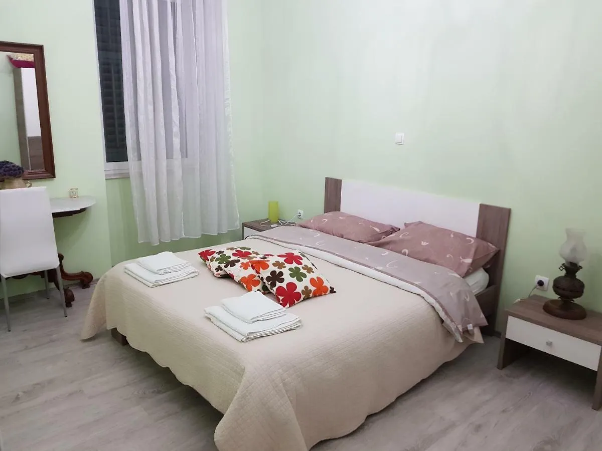 Pavelin Apartments Split